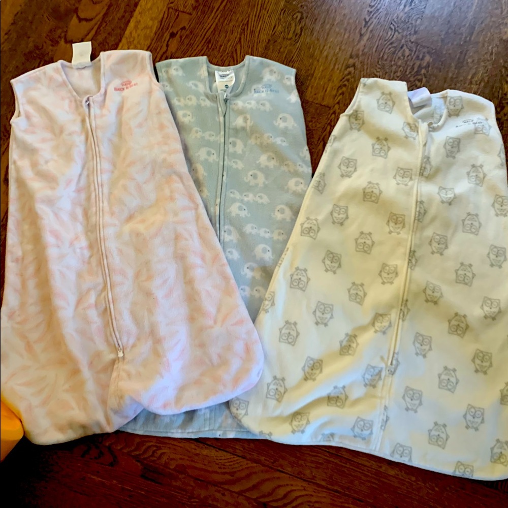 Set of 3 MICRO-FLEECE WEARABLE BLANKETS from halo sleep. Size M 6-12 months
